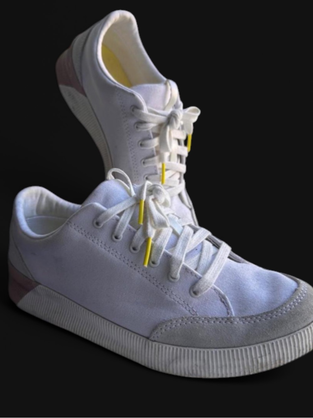 SOREL Out N About Plus Low Top White Canvas Sneakers - Size 9